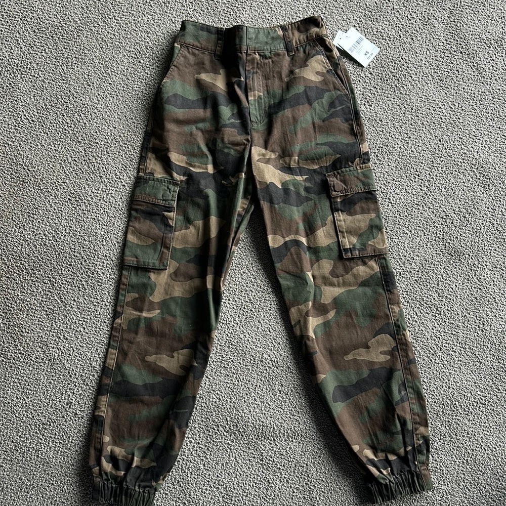 Forever 21 Cargo Joggers NWT